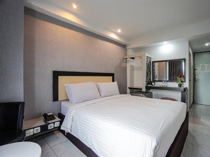 Capital O 3433 Plaza 2* Manado