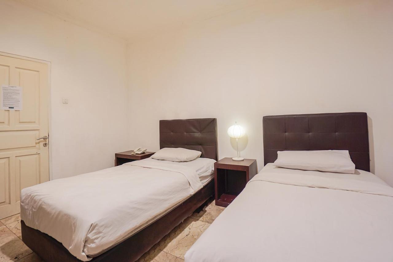 Capital O 3433 Plaza Manado