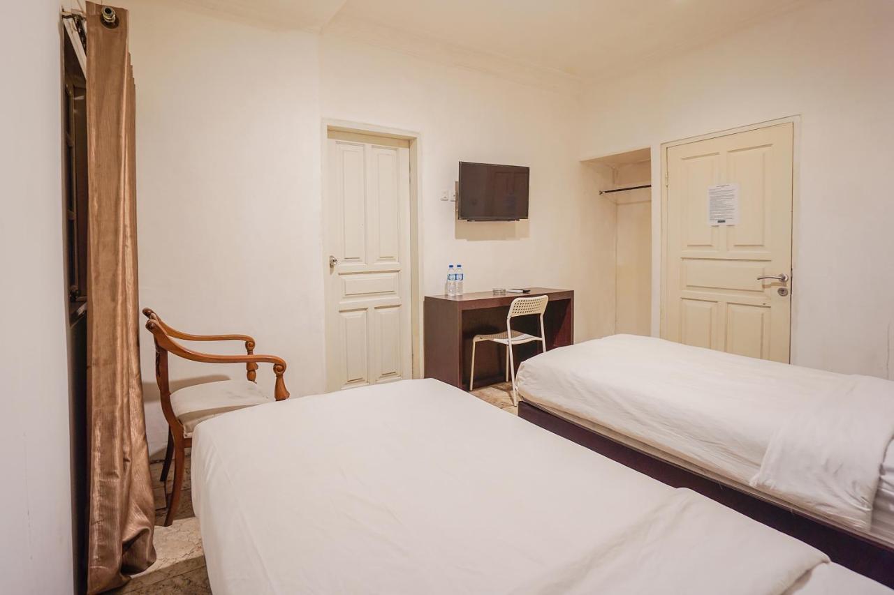 Capital O 3433 Plaza Hotel Manado