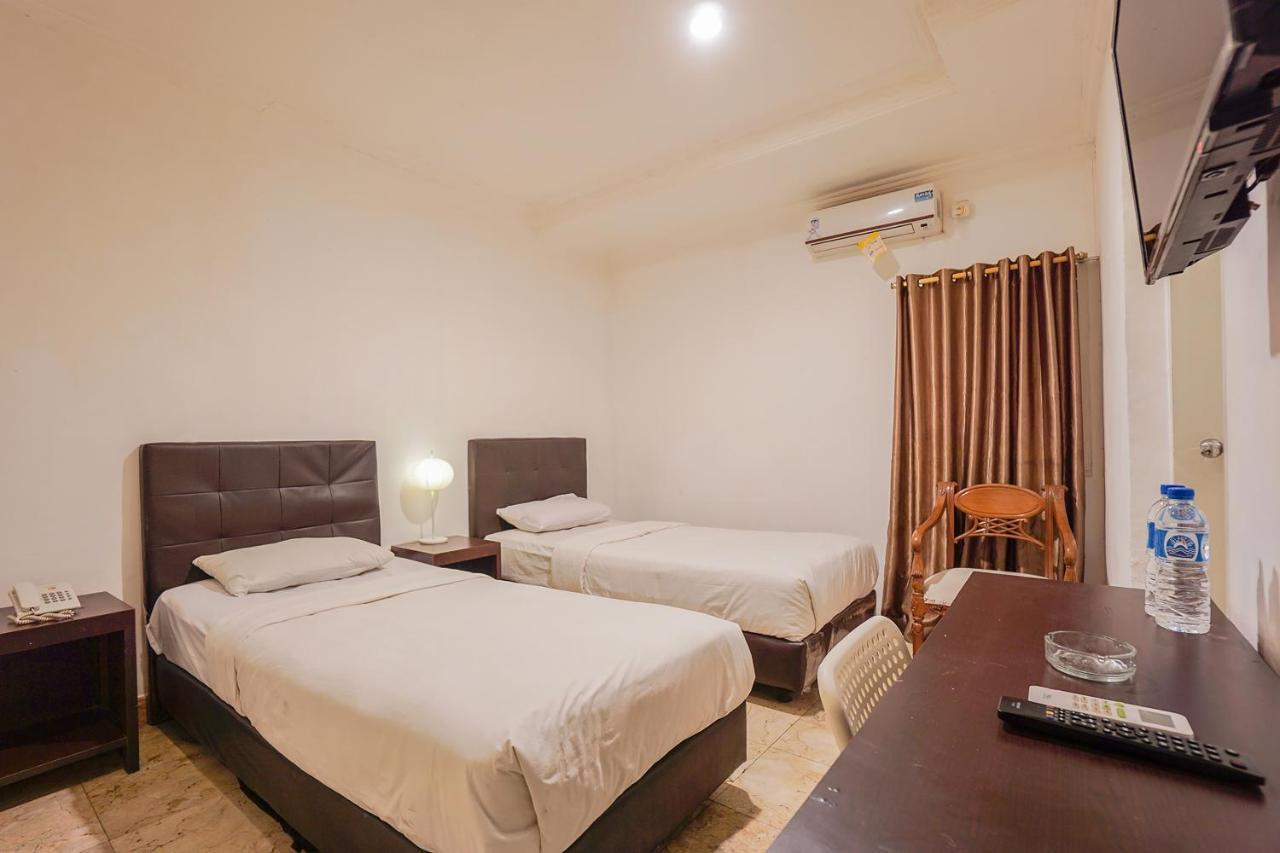 Hotel Capital O 3433 Plaza Manado