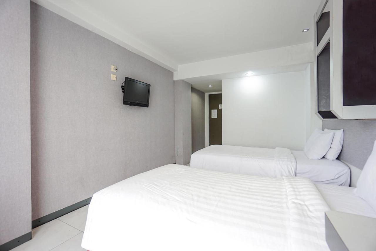 Capital O 3433 Plaza Hotel 2*