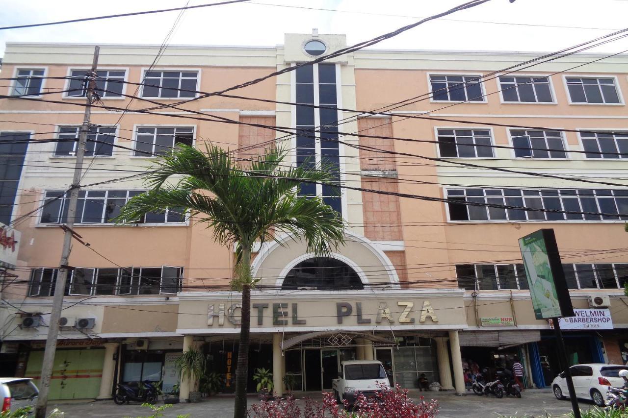 Capital O 3433 Plaza Hotel