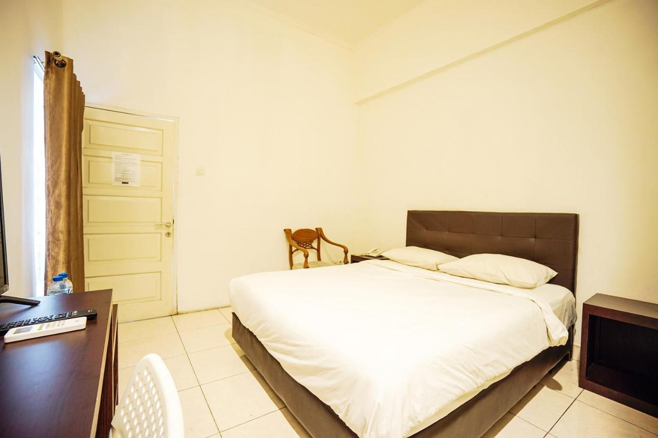 Capital O 3433 Plaza Hotel 2*