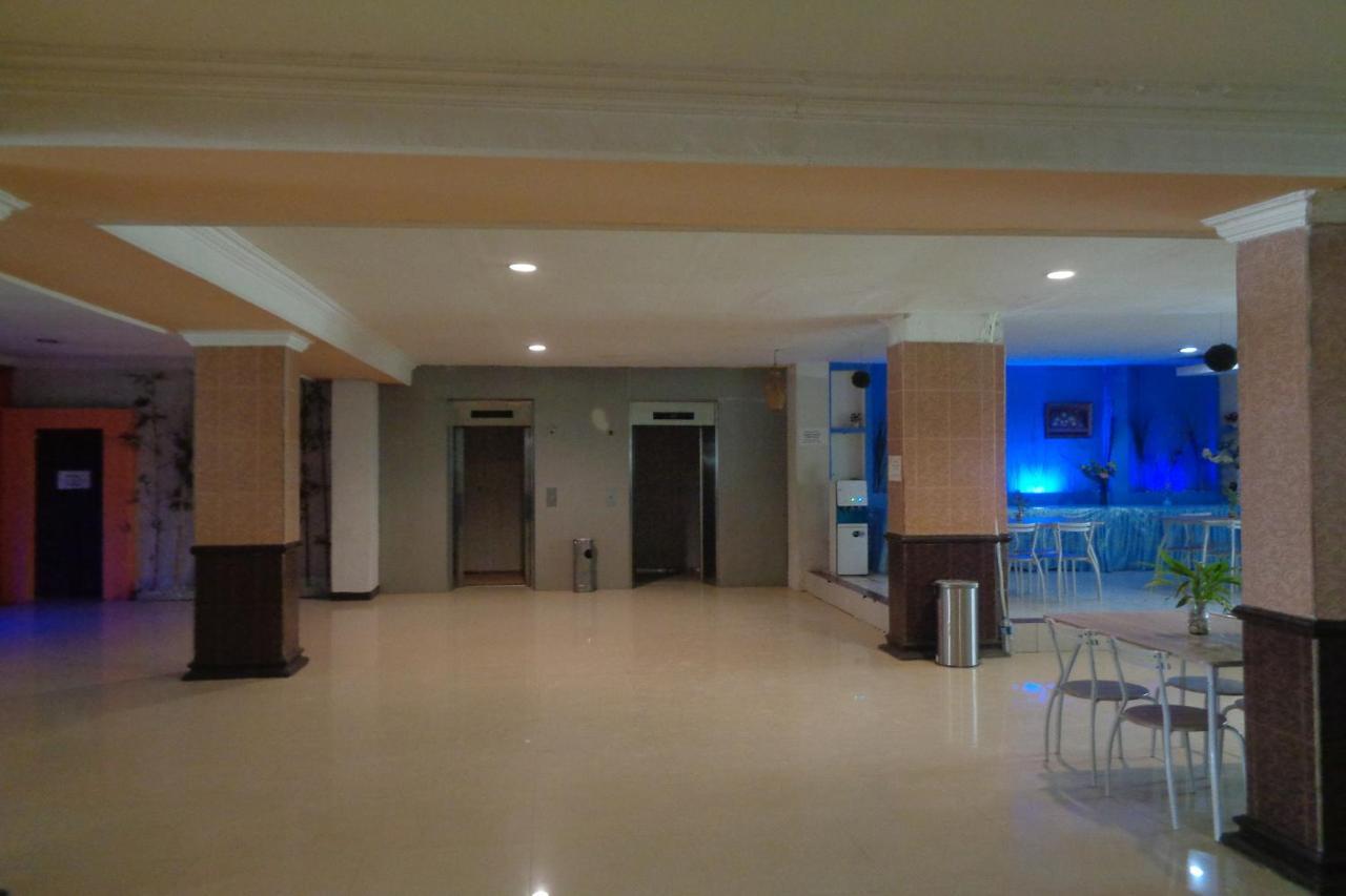 Hotel Capital O 3433 Plaza Manado
