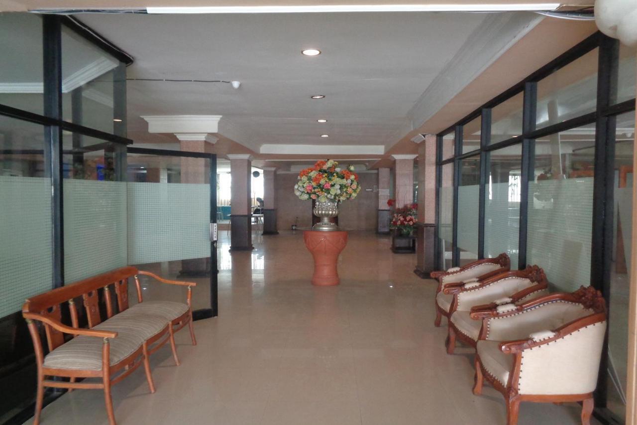 Hotel Capital O 3433 Plaza Manado
